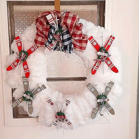 Christmas Wreath - Picture 2 of 3
